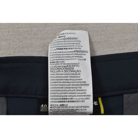 NEW Under Armour Men's Size 40 Gray HeatGear Shorts Loose Fit Golf - Picture 2 of 8